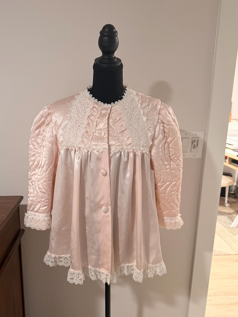 Vintage Christian Dior Lingerie Pink Satin Lace Bed Jacket Small